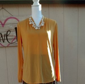 Passport Women Long Sleeve Blouse